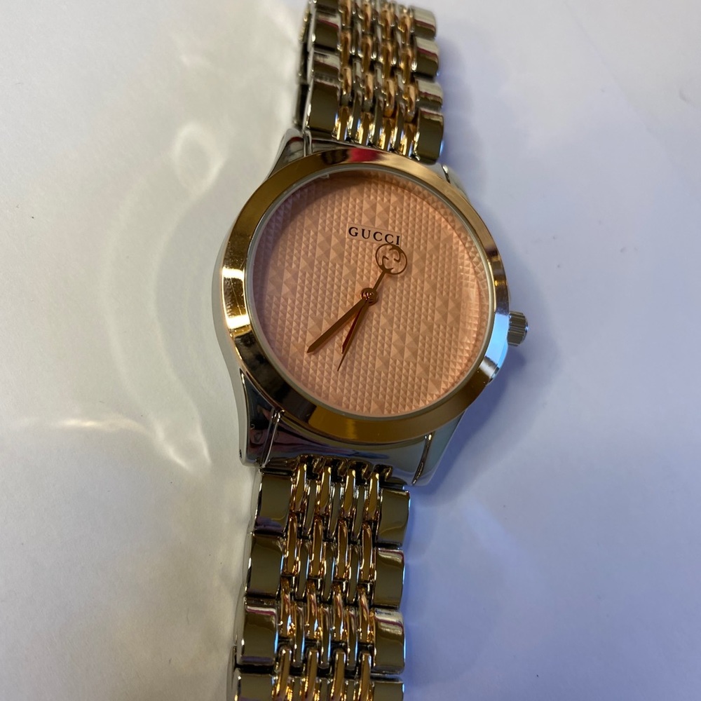 Gucci Women’s Watch - Picture 2 of 5
